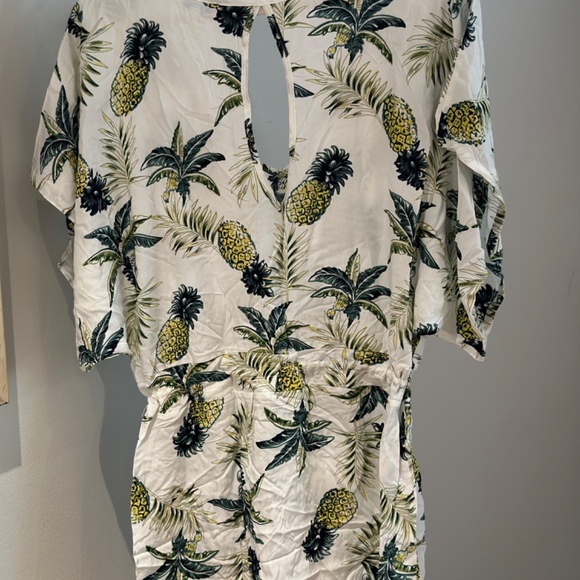 Brand New with Tags Blue Island Pineapple Print Beach Coverup - Picture 2 of 5